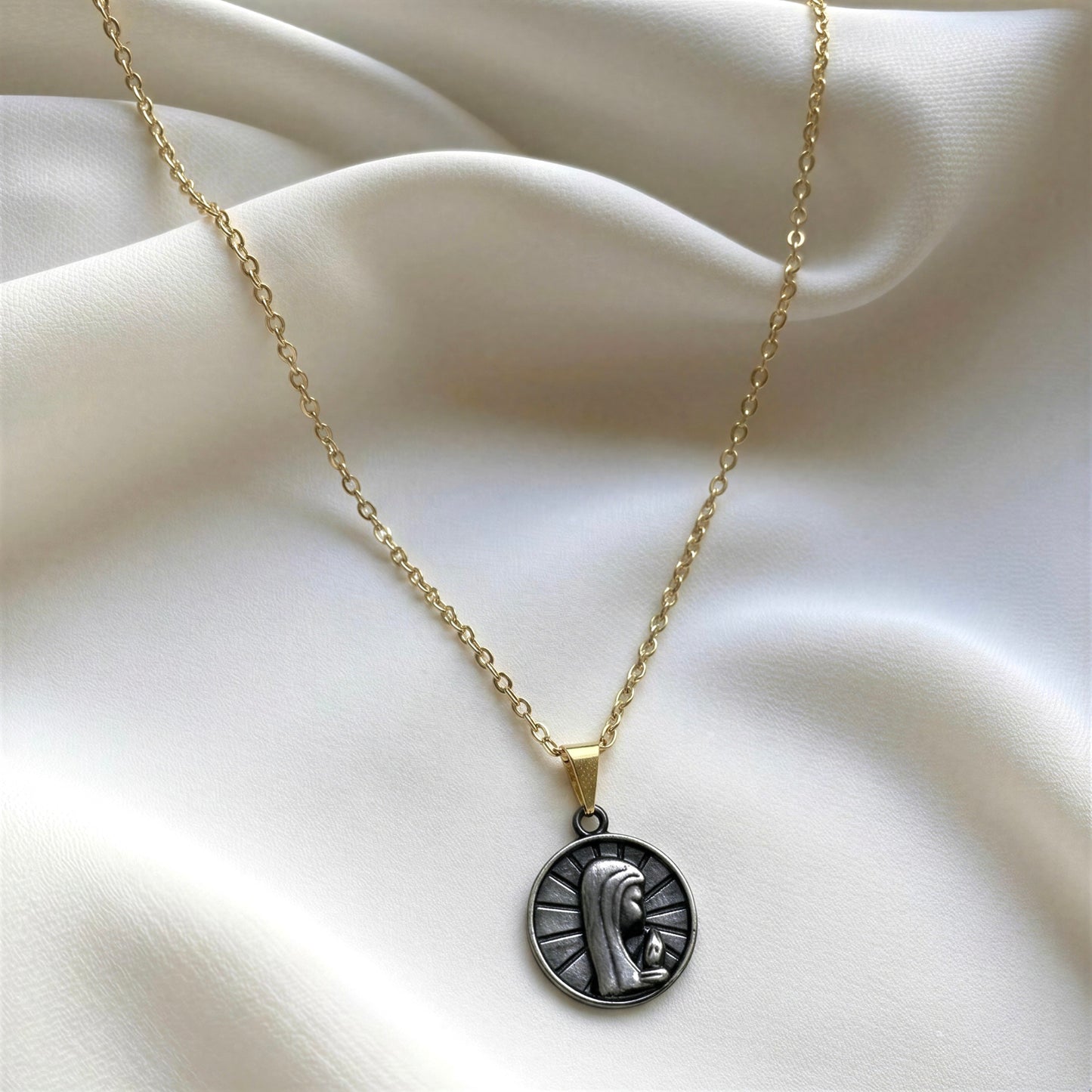 Collar virgen niña - Plata envejecida - 45 cm