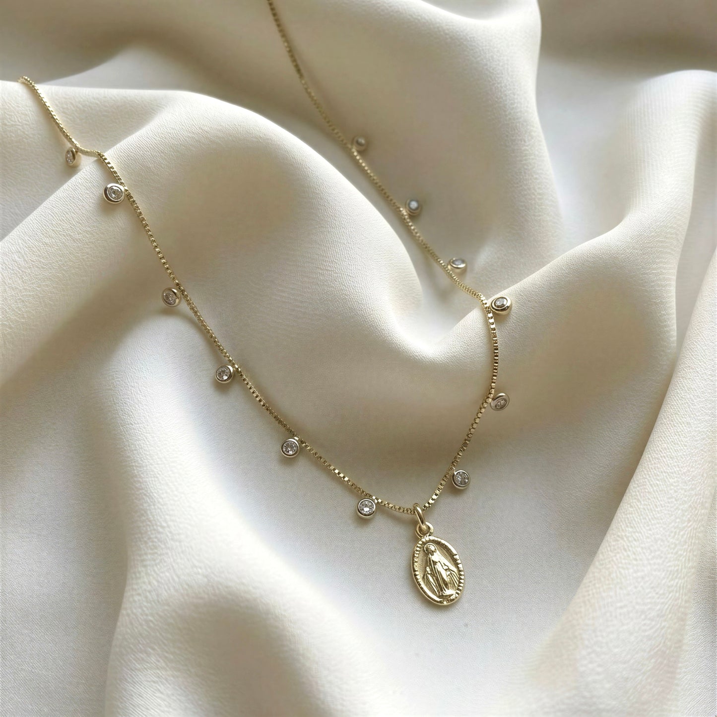Collar punto de luz - Mini virgen - 45 cm