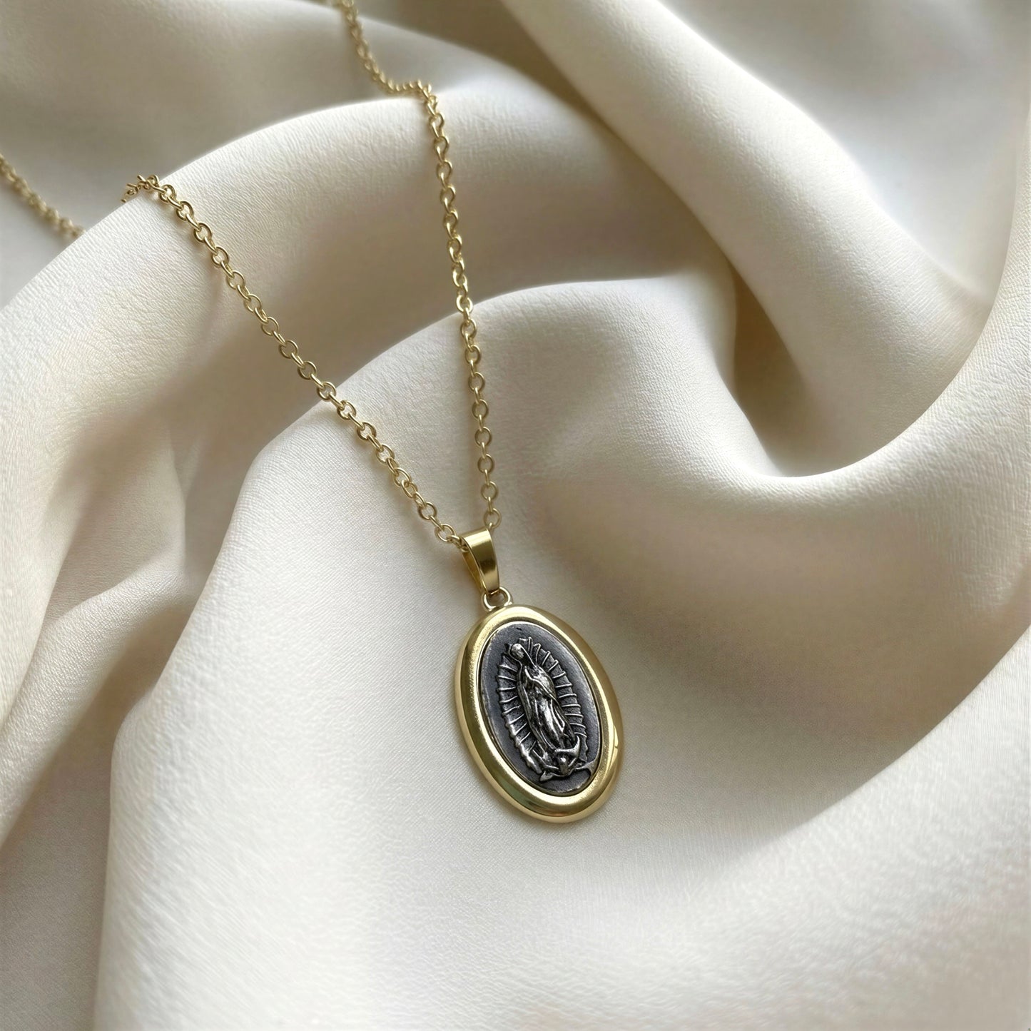 Collar virgen de Guadalupe - Plata envejecida - 45 cm