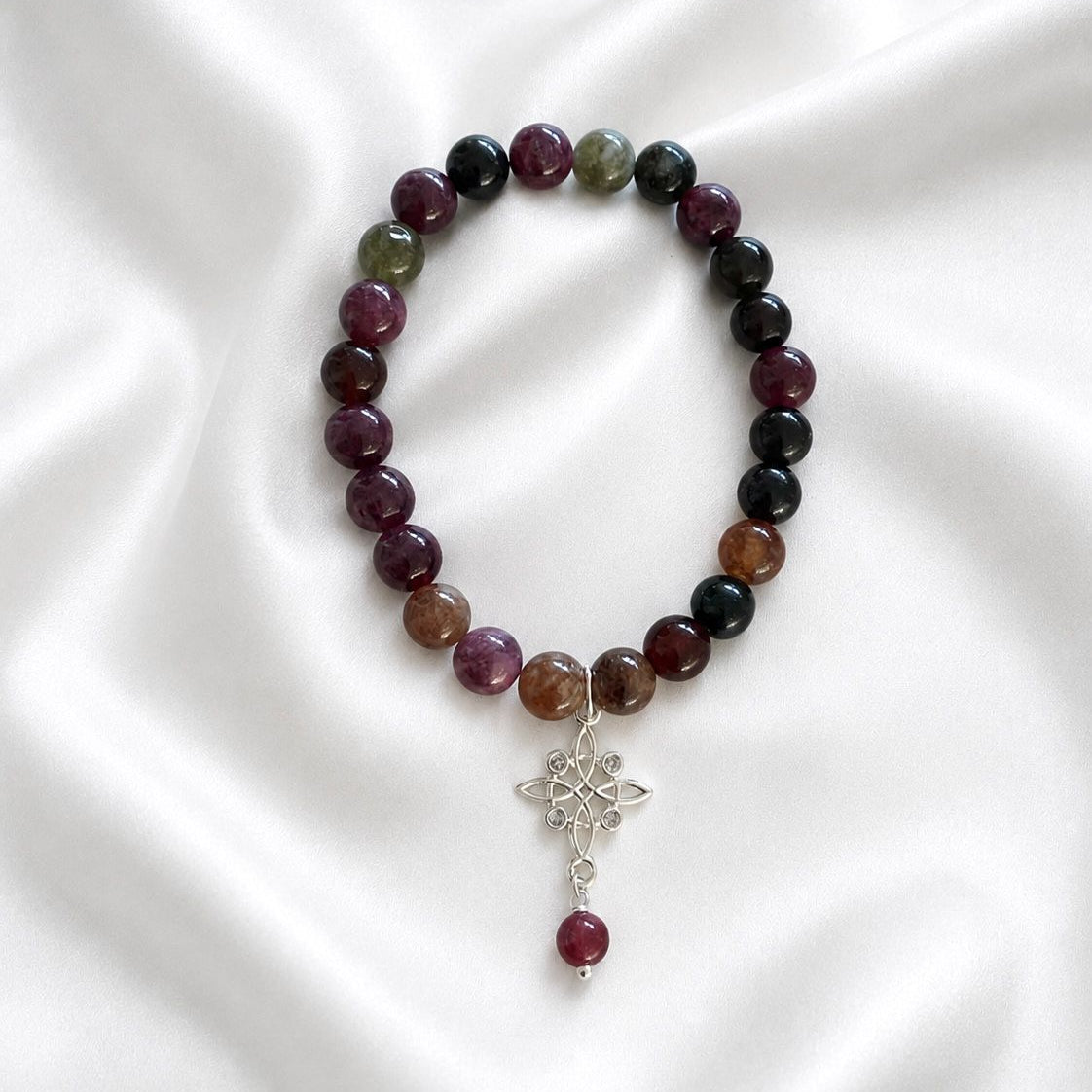 Pulsera elasticada con nudo - Piedra natural: Jade turmalina