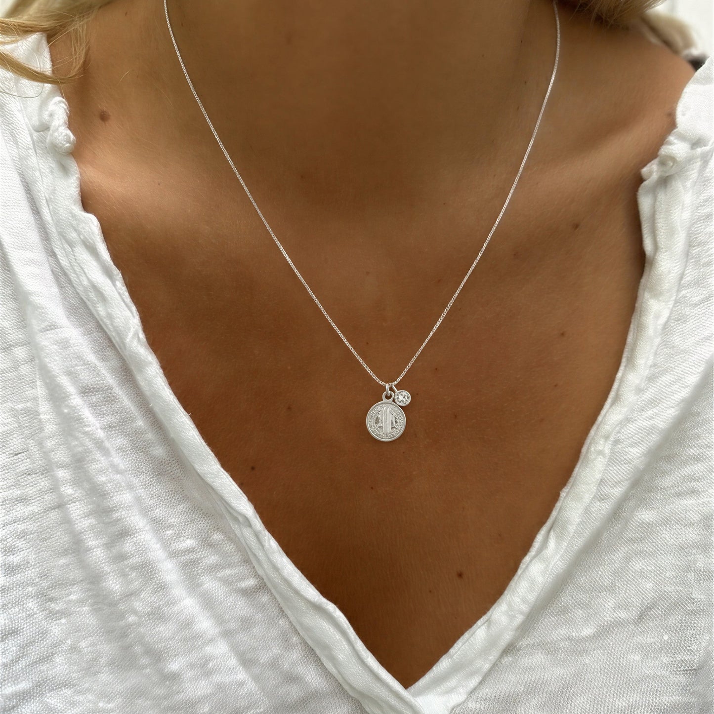 Collar punto de luz -  San Benito - 47 cm