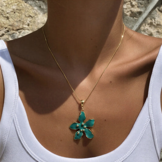 Collar Flor verde - 45 cm