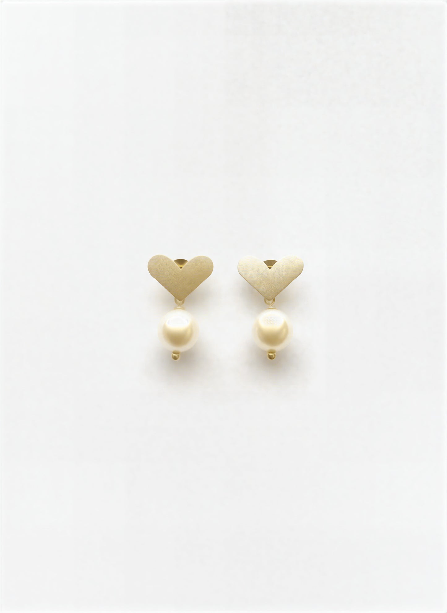 Aro corazón- Piedra natural Shell  blanca - 21 mm