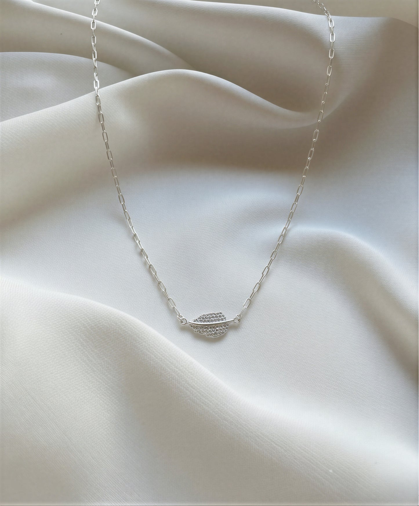 Collar hoja circón - 40 cm