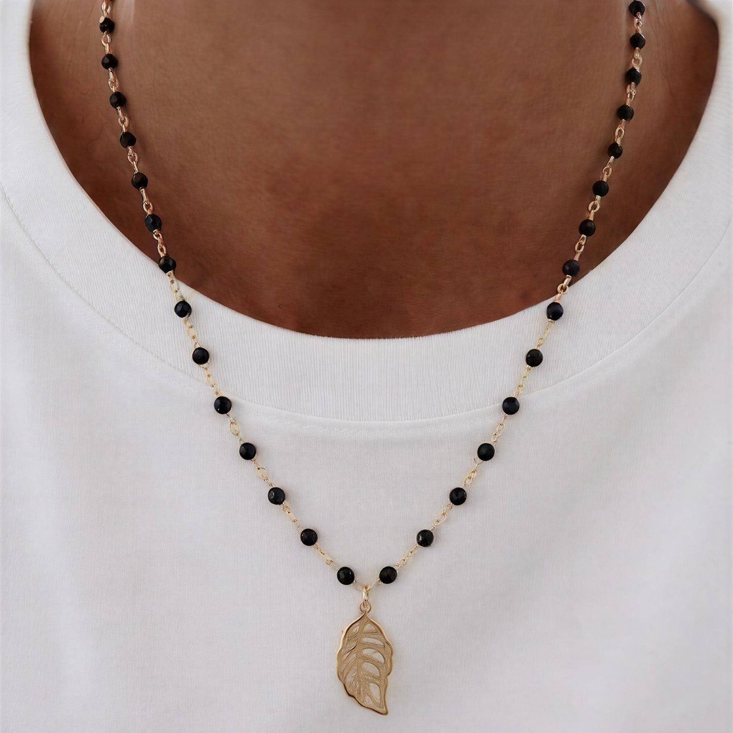 Collar entorchado - Piedra natural: Espinela Negra - 43 cm