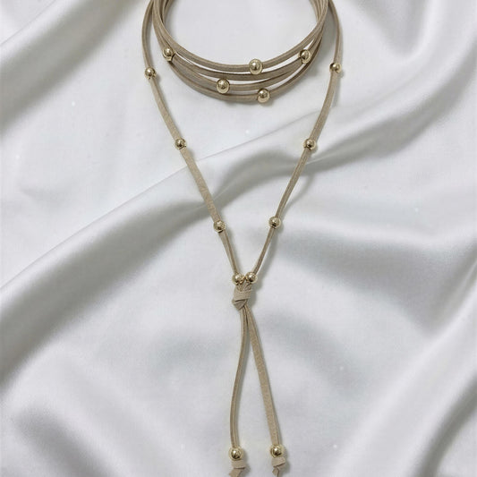 Collar Gamuza beige con nudo - 1.80 mts