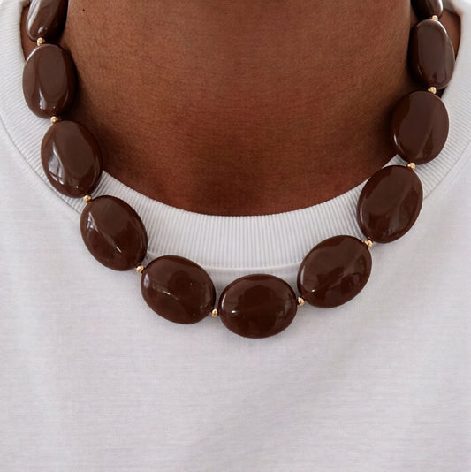 Collar de Resina Marrón  - 41 cm