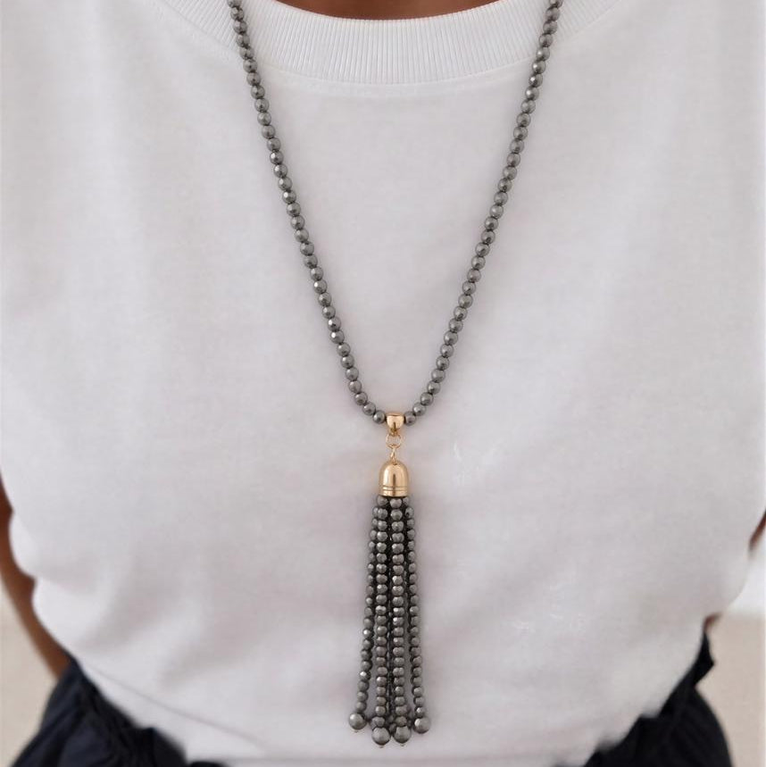 Collar largo de cristal gris - 45 cm
