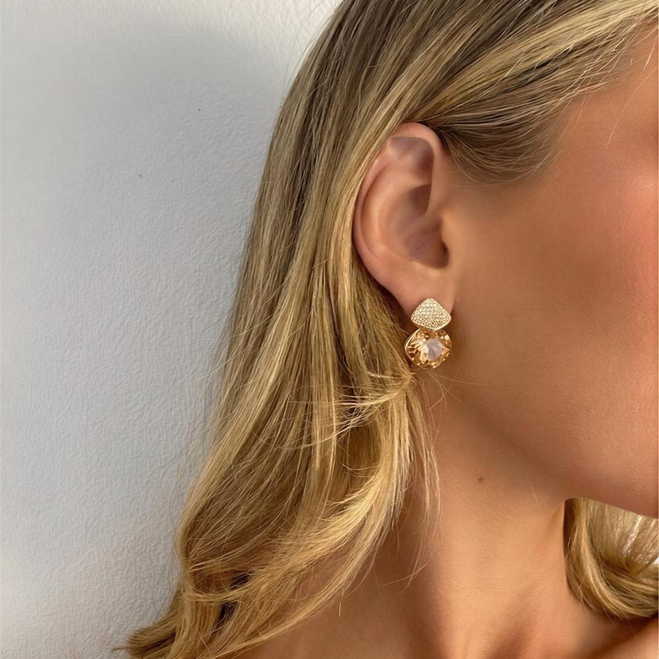 Aro ovalado con circón champagne  – 21 mm