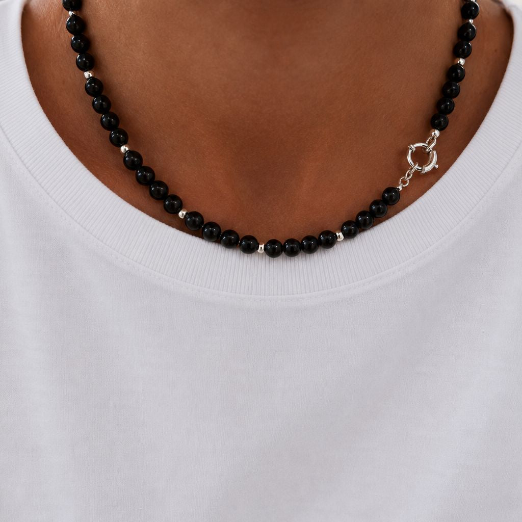 Collar Broche timón - Piedra natural: ónix negro 8 mm - 47 cm